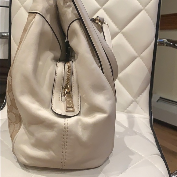 COACH Lexy Signature Shoulder Bag - Picture 5 of 11